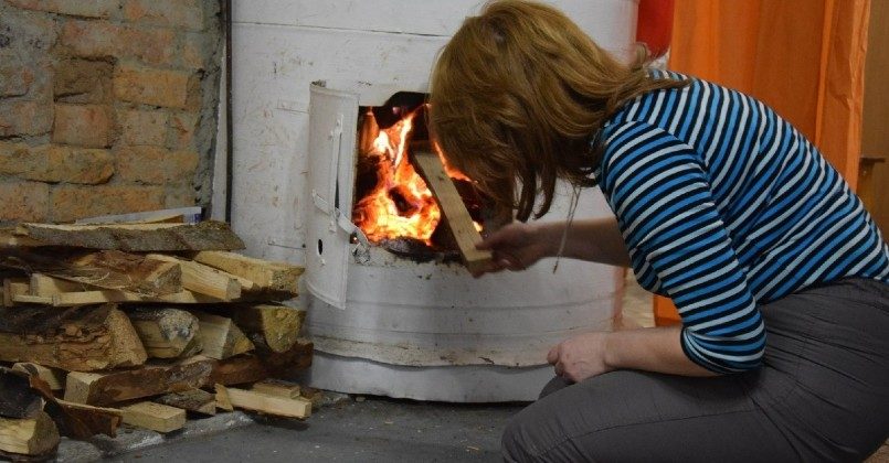 В Латвии рекордно вырос спрос на камины и печи на дровах - RuBaltic