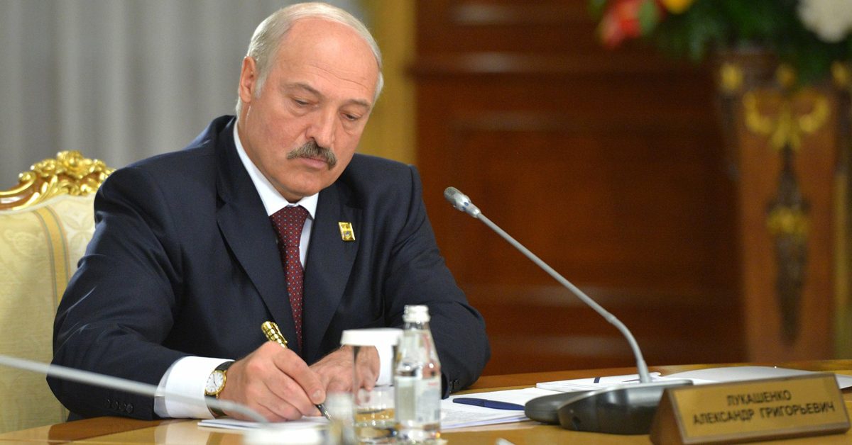 От Лукашенко к партиям: Беларусь оказалась перед историческим выбором