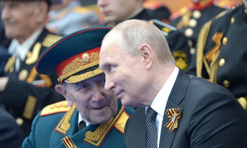 Путин рекомендовал запретить отождествление СССР и фашистской Германии