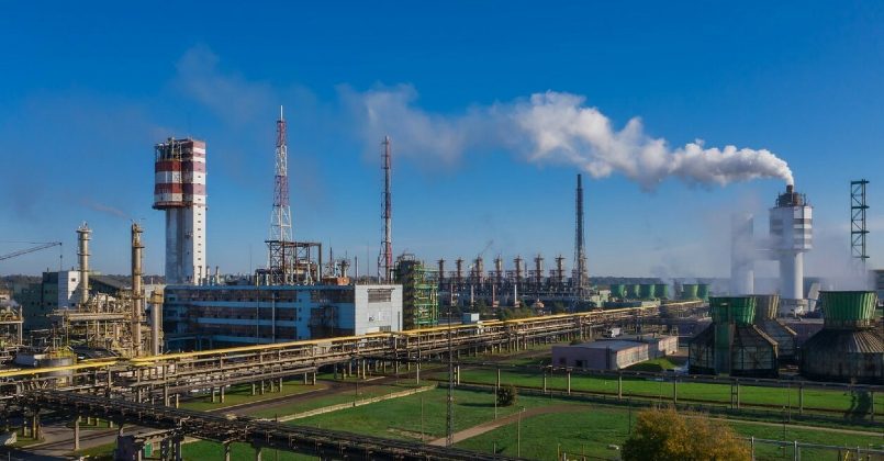 Крупнейший потребитель газа в Литве сокращает производство