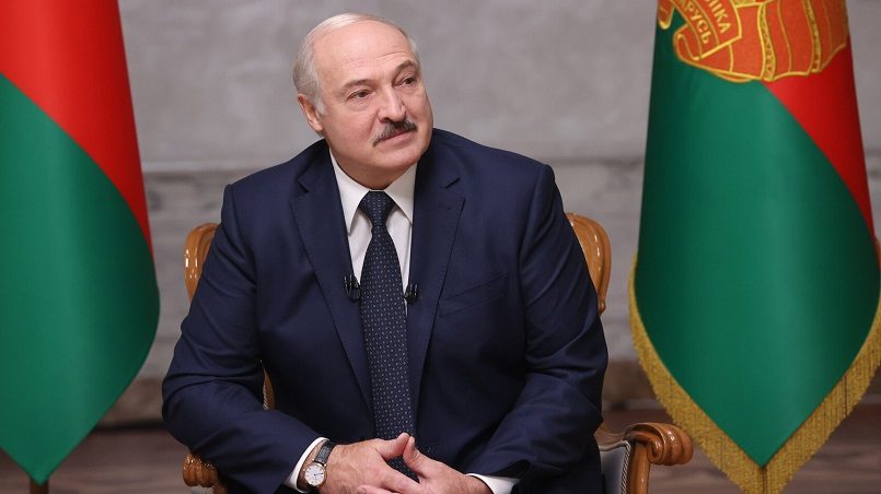 Лукашенко поздравил Литву с национальным праздником и призвал к конструктивному диалогу