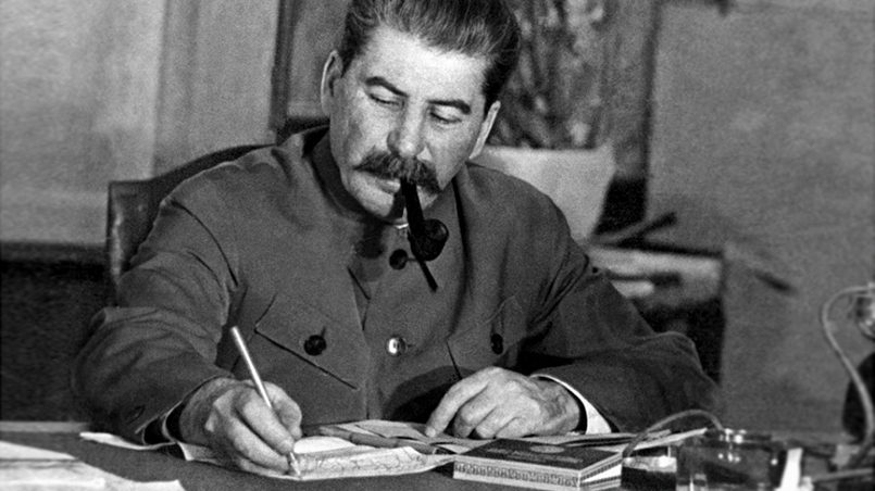 "Идиот и дегенерат": ответ Сталина на просьбу журналиста разрешить мужеложство в СССР "Идиот и дегенерат": ответ Сталина на просьбу журналиста разрешить мужеложство в СССР