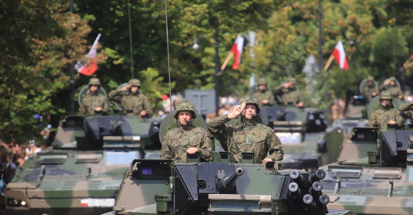 Польша отказалась отправлять военных на Украину
