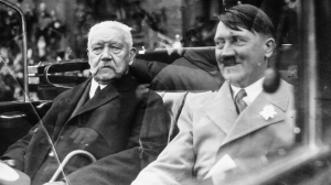 Пауль фон Гинденбург и Адольф Гитлер