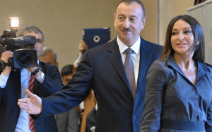 Действующий президент Республики Азербайджан Ильхам Алиев с супругой Мехрибан