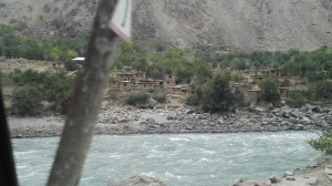 Афганский берег реки Пяндж