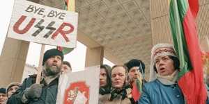 Demonstrantai prie parlamento pastato (Vilnius, Lietuvos TSR, 1991 m.) 