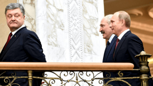 Петр Порошенко, Александр Лукашенко и Владимир Путин на встрече в Минске в феврале 2015 года
