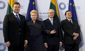 Виктор Янукович и Даля Грибаускайте на Вильнюсском саммите «Восточного партнерства»
