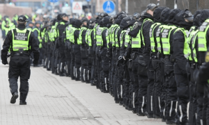 Полиция 16 марта 2016 года в Риге