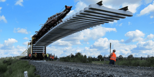 Rail Baltica – проект железной дороги с использованием стандартной европейской колеи, которая должна соединить Прибалтику, Восточную (Польша) и Западную Европу. 
