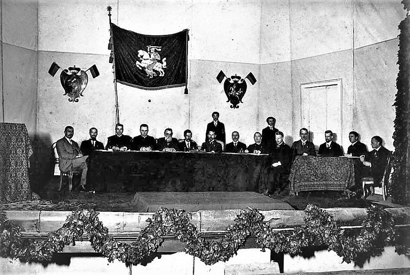 Президиум и секретариат виленской конференции 18–22 сентября 1917 года, созванной с разрешения германских оккупационных властей / Источник: wikipedia.org