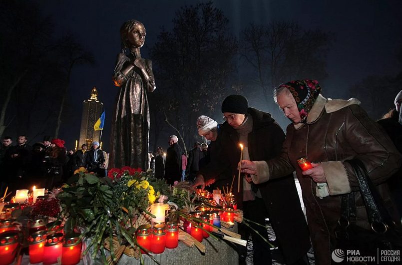Мемориал памяти жертв голодомора 1932-1933 годов в Киеве © РИА Новости / Григорий Василенко