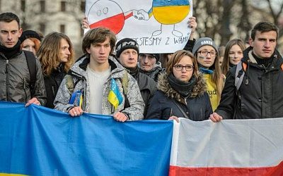 На Украине резко возросло число граждан, негативно относящихся к полякам