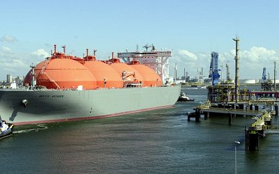 Энергоэксперт об СПГ-терминалах: Польша и Литва жертвуют экономикой ради лояльности США