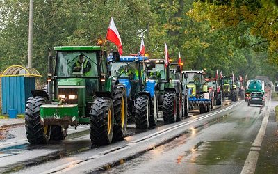 Польские фермеры перекрыли дороги в знак протеста против поставок зерна с Украины