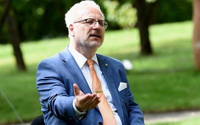 Президент Латвии поручил помочь самоуправлениям Латгалии справиться с пандемией COVID-19