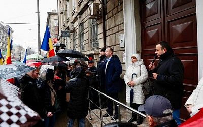 Оппозиция в Молдове вышла на протест против фальсификации выборов