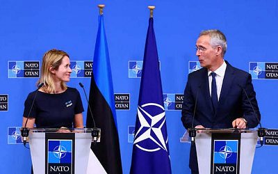 Генсек НАТО обсудил буи с премьером Эстонии