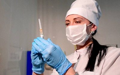 В Латвии после прививки от коронавируса скончался человек
