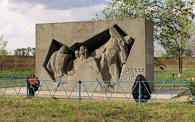«Мы русские и в плен не сдадимся»: советские танкисты, расстрелявшие весь боезапас, предпочли плену сгореть заживо