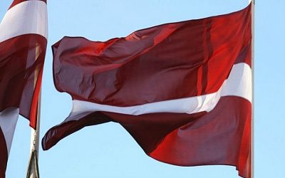 Ниагарский водопад окрасят в цвета латвийского флага в честь 100-летия республики