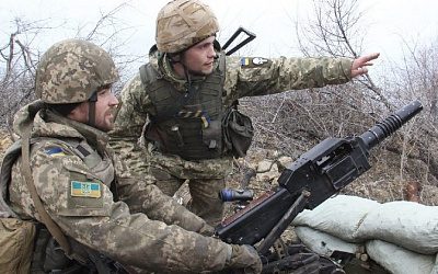 СМИ: Пьяные украинские военные по ошибке застрелили своего сослуживца