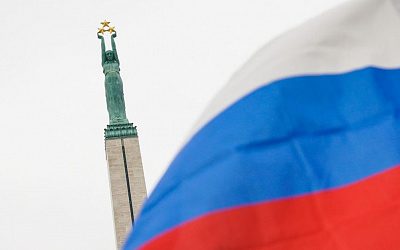Чем пугают Латвию: «угроза России» таится под каждым кустом