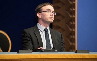Миксер поучаствует в борьбе за пост спикера парламента Эстонии