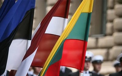 Прибалтика призвала скорее принять Украину в НАТО и ЕС