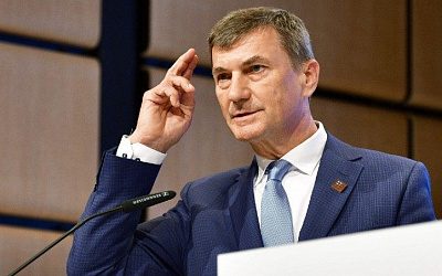 Экс-премьер Эстонии обвинил офицеров из России в организации беспорядков «бронзовой ночи»