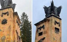 Во Львове со стелы в комплексе «Холм славы» сбили советскую символику (видео)