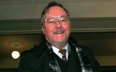 Ландсбергиса подписали президентом на открытке в честь 100-летия Литвы