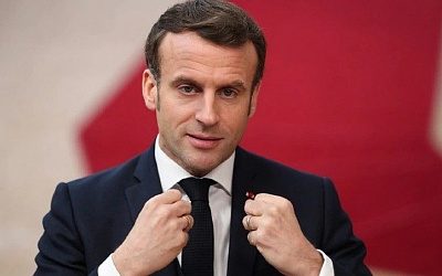 Метит на место Меркель: экс-президент Латвии объяснил причину визита Макрона в Прибалтику