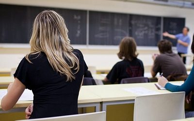 Вузы Латвии отчисляют студентов из-за недостаточного знания госязыка