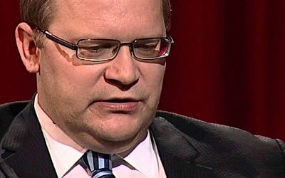 Эстонский стрелок: Урмас Паэт разрушил мифологию украинской революции 