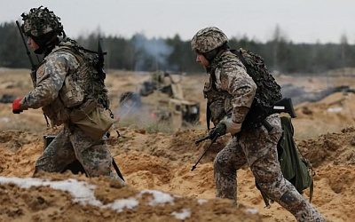 СМИ: Латвия готовится минировать приграничье вблизи РФ и Беларуси