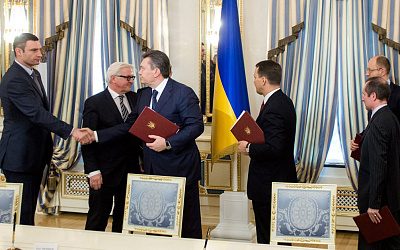Советник МИД России: западные эмиссары «кинули» Януковича в 2014 году