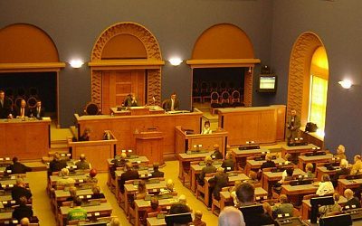 Русские гимназии и «зеленые человечки»: месяц до выборов в Эстонии