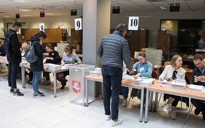 В Литве на муниципальных выборах избрали более трети мэров