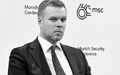 Глава МИД Литвы оправдался за свой вид на Мюнхенской конференции