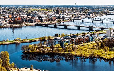 «Родители и друзья — единственное, что склоняет вернуться в Латвию»