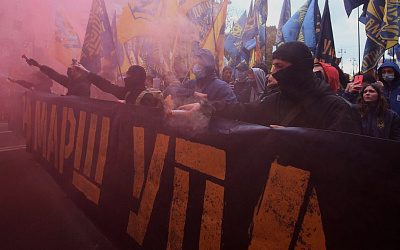 Нацистская нечисть на марше: Украина героизирует бандеровцев по принципу «Окна Овертона»