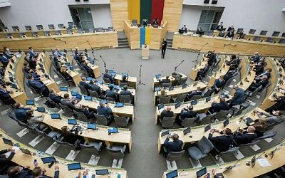 В Сейме Литвы предлагают ужесточить контроль за расходами депутатов