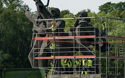 В Риге подсчитали, сколько потратили на снос советских памятников
