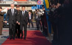 Латвия не отдает Зеленскому «грязные деньги» людей Януковича