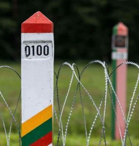 «Бей своих»: зачем Литва закрывает КПП на границе с Беларусью