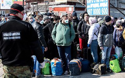 Неграждане мира: мигранты из Прибалтики и с Украины стали главной жертвой нового кризиса