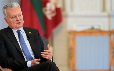 Президент Литвы назвал Горбачева тюремным надзирателем