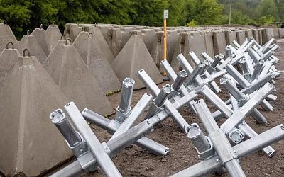 Литва установила «зубы дракона» на границе с Россией и Беларусью